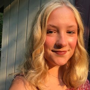 Meet your Posher, Lainey